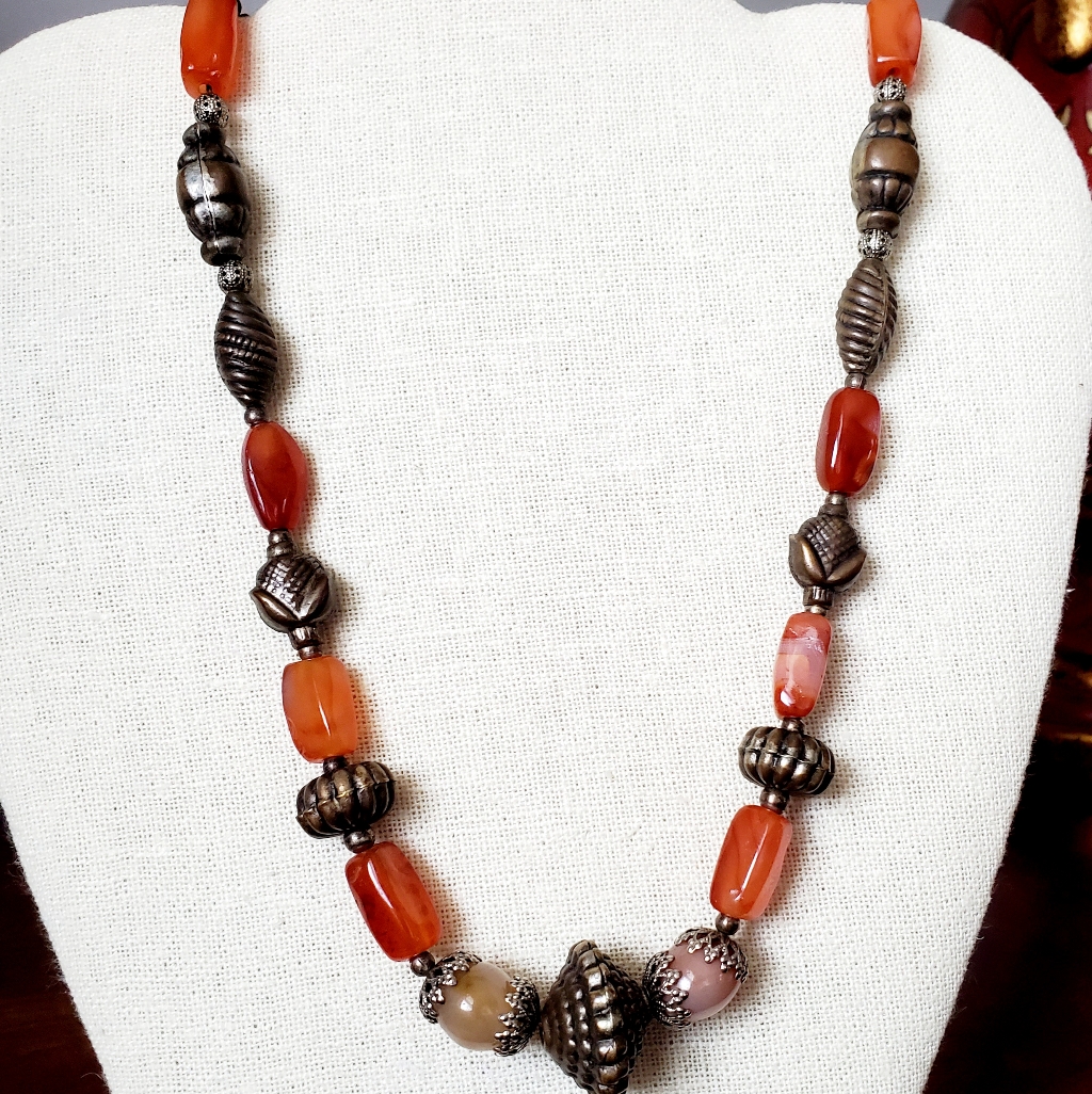 Vtg Necklace